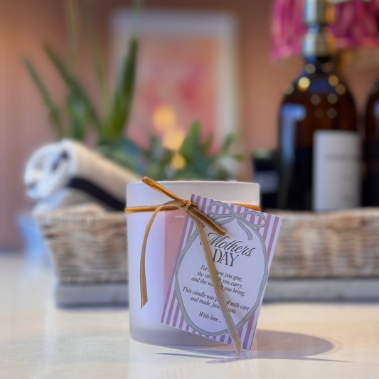 Fluffu clean cotton candle in kitchen for mothers day